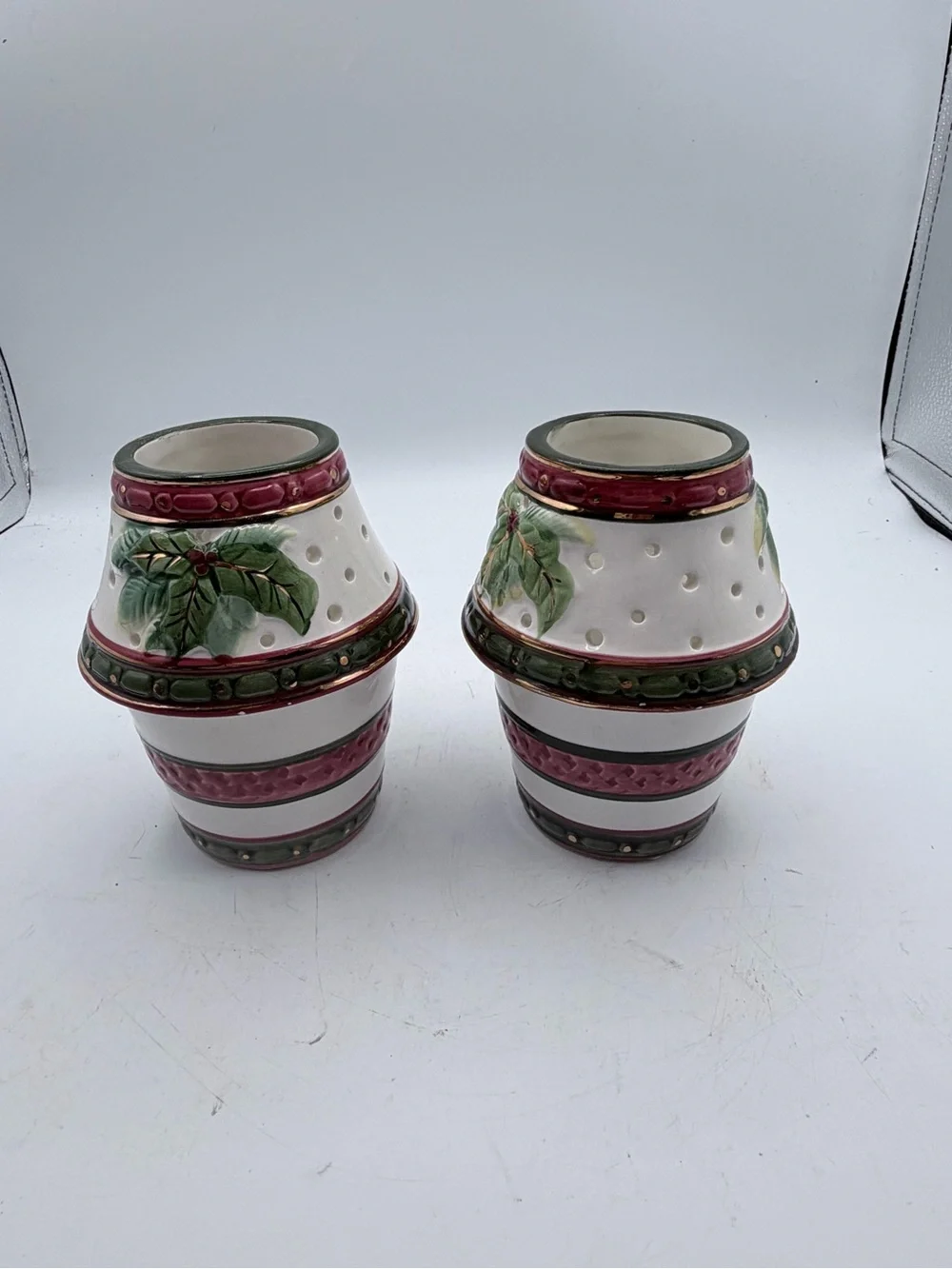Decorative Christmas White Ceramic Fairy Lamps with Red and Green Accents